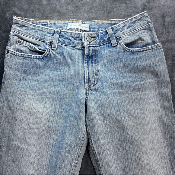 BKE Denim Jeans Women's 28x31.5 Liberty Flare Leg Distressed Low Rise Light Wash - Picture 3 of 16